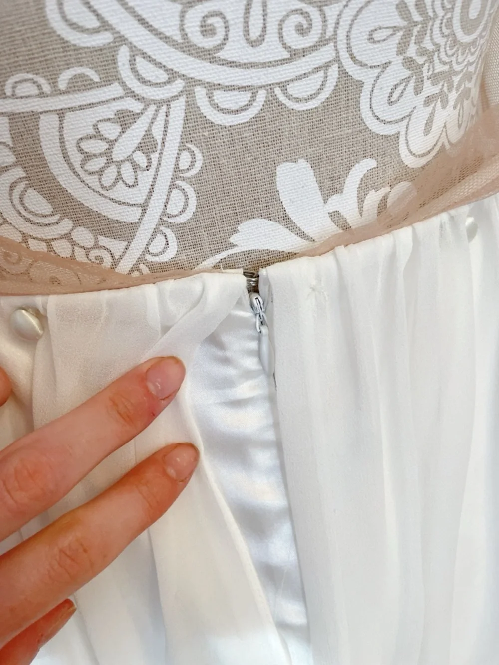 Truvelle Beaded Wedding Gown Size 14 Ivory Boho Lace Dress 30” waist - Like New - Picture 11 of 15